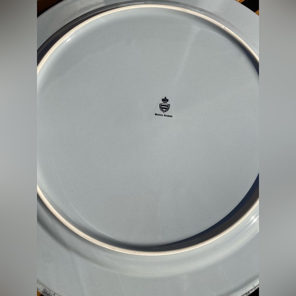 Waechtersbach Dining Plates Marble Grey Set of 9 with Placemats - Picture 3 of 5